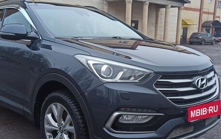 Hyundai Santa Fe III рестайлинг, 2016 год, 2 000 000 рублей, 3 фотография