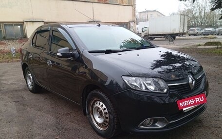 Renault Logan II, 2015 год, 625 000 рублей, 2 фотография