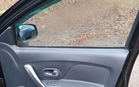 Renault Logan II, 2015 год, 625 000 рублей, 20 фотография