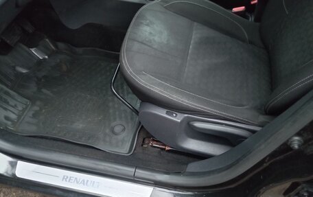 Renault Logan II, 2015 год, 625 000 рублей, 27 фотография