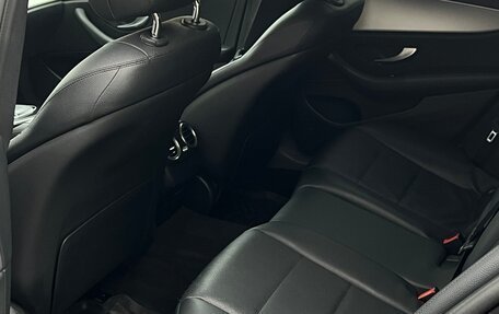 Mercedes-Benz E-Класс, 2021 год, 2 850 000 рублей, 15 фотография