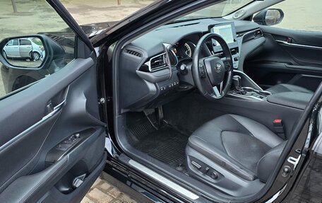 Toyota Camry, 2021 год, 3 800 000 рублей, 4 фотография