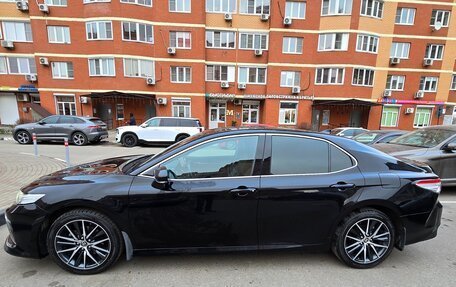 Toyota Camry, 2021 год, 3 800 000 рублей, 8 фотография