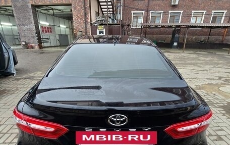 Toyota Camry, 2021 год, 3 800 000 рублей, 2 фотография