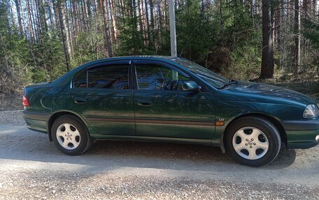 Toyota Avensis III рестайлинг, 1999 год, 550 000 рублей, 2 фотография