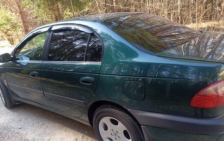 Toyota Avensis III рестайлинг, 1999 год, 550 000 рублей, 10 фотография