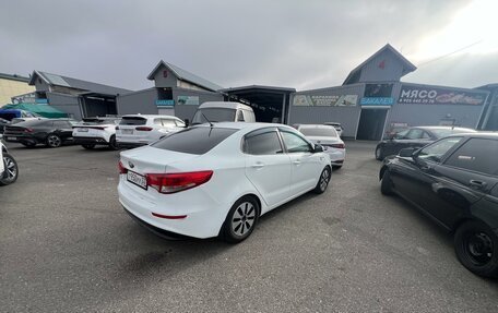 KIA Rio III рестайлинг, 2015 год, 529 900 рублей, 4 фотография