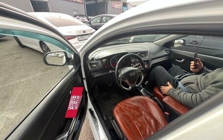 KIA Rio III рестайлинг, 2015 год, 529 900 рублей, 2 фотография