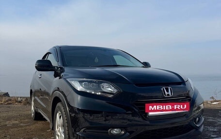 Honda Vezel, 2017 год, 1 610 000 рублей, 2 фотография