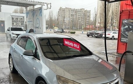 Opel Astra J, 2012 год, 600 000 рублей, 2 фотография