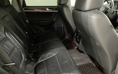 Volkswagen Touareg III, 2011 год, 2 150 000 рублей, 17 фотография