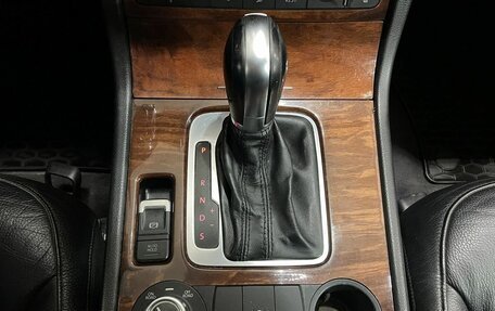 Volkswagen Touareg III, 2011 год, 2 150 000 рублей, 13 фотография