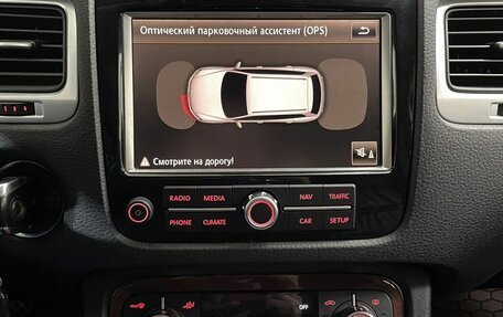 Volkswagen Touareg III, 2011 год, 2 150 000 рублей, 14 фотография