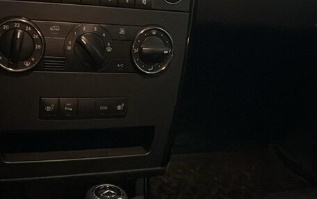 Mercedes-Benz A-Класс, 2012 год, 1 000 000 рублей, 6 фотография