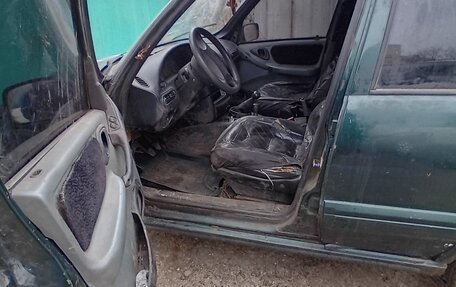 Chevrolet Niva I рестайлинг, 2004 год, 135 000 рублей, 3 фотография