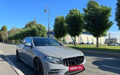 Mercedes-Benz E-Класс, 2016 год, 2 700 000 рублей, 5 фотография