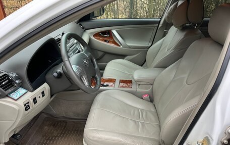 Toyota Camry, 2010 год, 1 700 000 рублей, 6 фотография
