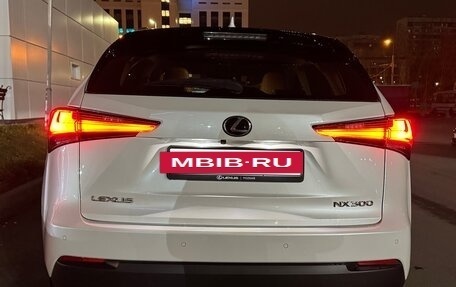 Lexus NX I, 2018 год, 4 000 000 рублей, 20 фотография