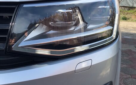 Volkswagen Multivan T6 рестайлинг, 2017 год, 4 850 000 рублей, 3 фотография