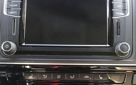 Volkswagen Multivan T6 рестайлинг, 2017 год, 4 850 000 рублей, 20 фотография