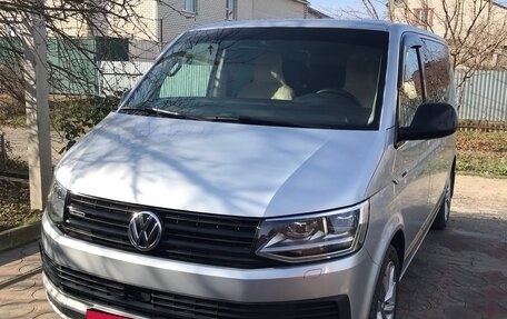 Volkswagen Multivan T6 рестайлинг, 2017 год, 4 850 000 рублей, 11 фотография