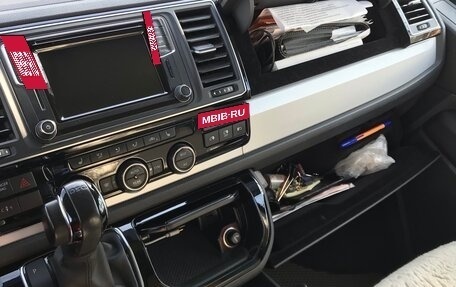 Volkswagen Multivan T6 рестайлинг, 2017 год, 4 850 000 рублей, 21 фотография