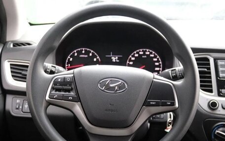 Hyundai Solaris II рестайлинг, 2020 год, 1 650 000 рублей, 10 фотография