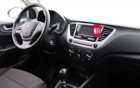 Hyundai Solaris II рестайлинг, 2020 год, 1 650 000 рублей, 8 фотография