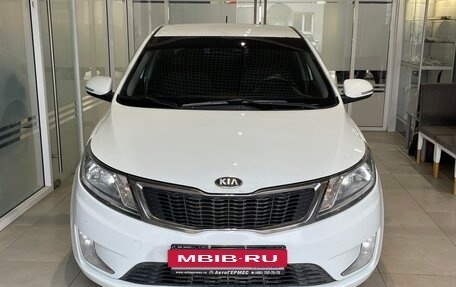 KIA Rio III рестайлинг, 2013 год, 749 000 рублей, 2 фотография