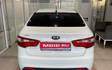 KIA Rio III рестайлинг, 2013 год, 749 000 рублей, 3 фотография