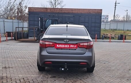 KIA Rio III рестайлинг, 2013 год, 800 000 рублей, 2 фотография