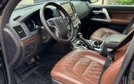 Toyota Land Cruiser 200, 2017 год, 7 500 000 рублей, 7 фотография