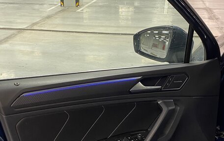 Volkswagen Tiguan II, 2021 год, 3 990 000 рублей, 8 фотография