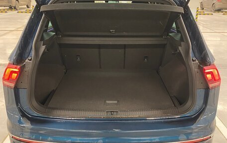 Volkswagen Tiguan II, 2021 год, 3 990 000 рублей, 13 фотография