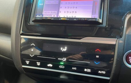 Honda Fit III, 2016 год, 980 000 рублей, 9 фотография