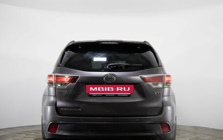 Toyota Highlander III, 2015 год, 2 549 000 рублей, 4 фотография