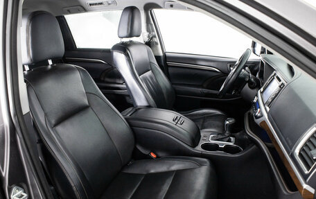 Toyota Highlander III, 2015 год, 2 549 000 рублей, 16 фотография