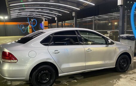 Volkswagen Polo VI (EU Market), 2011 год, 720 000 рублей, 1 фотография