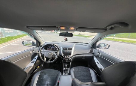 Hyundai Solaris II рестайлинг, 2015 год, 940 000 рублей, 10 фотография