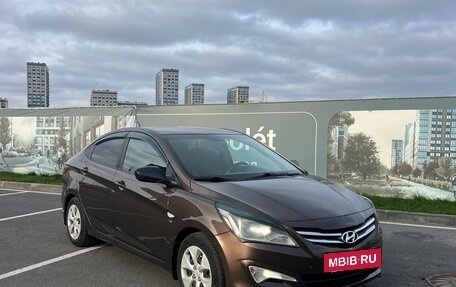 Hyundai Solaris II рестайлинг, 2015 год, 940 000 рублей, 2 фотография