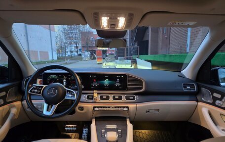 Mercedes-Benz GLS, 2021 год, 11 000 000 рублей, 2 фотография