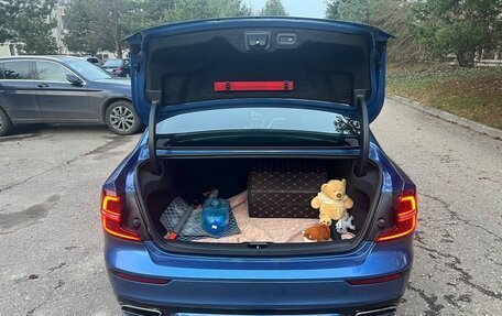 Volvo S60 III, 2019 год, 3 050 000 рублей, 2 фотография