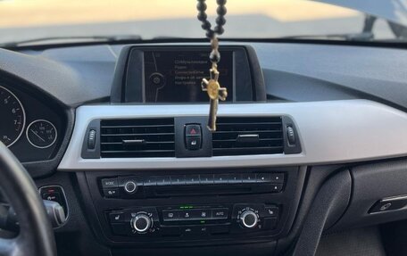 BMW 3 серия, 2013 год, 1 900 000 рублей, 8 фотография