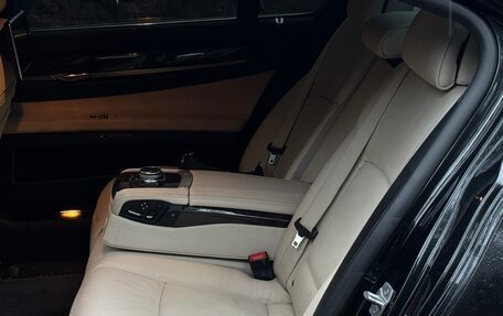 BMW 7 серия, 2014 год, 2 200 000 рублей, 17 фотография