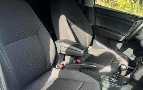 Skoda Rapid I, 2016 год, 620 000 рублей, 30 фотография