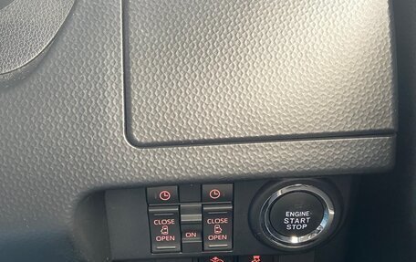 Toyota Roomy I, 2021 год, 1 700 000 рублей, 35 фотография