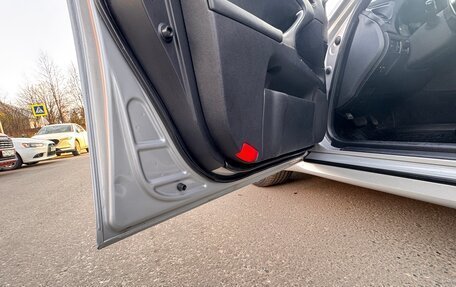 Lexus IS II рестайлинг 2, 2008 год, 1 300 000 рублей, 8 фотография