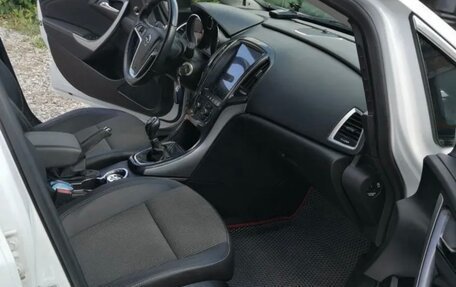 Opel Astra J, 2012 год, 730 000 рублей, 7 фотография