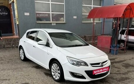 Opel Astra J, 2012 год, 730 000 рублей, 2 фотография