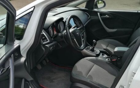 Opel Astra J, 2012 год, 730 000 рублей, 12 фотография